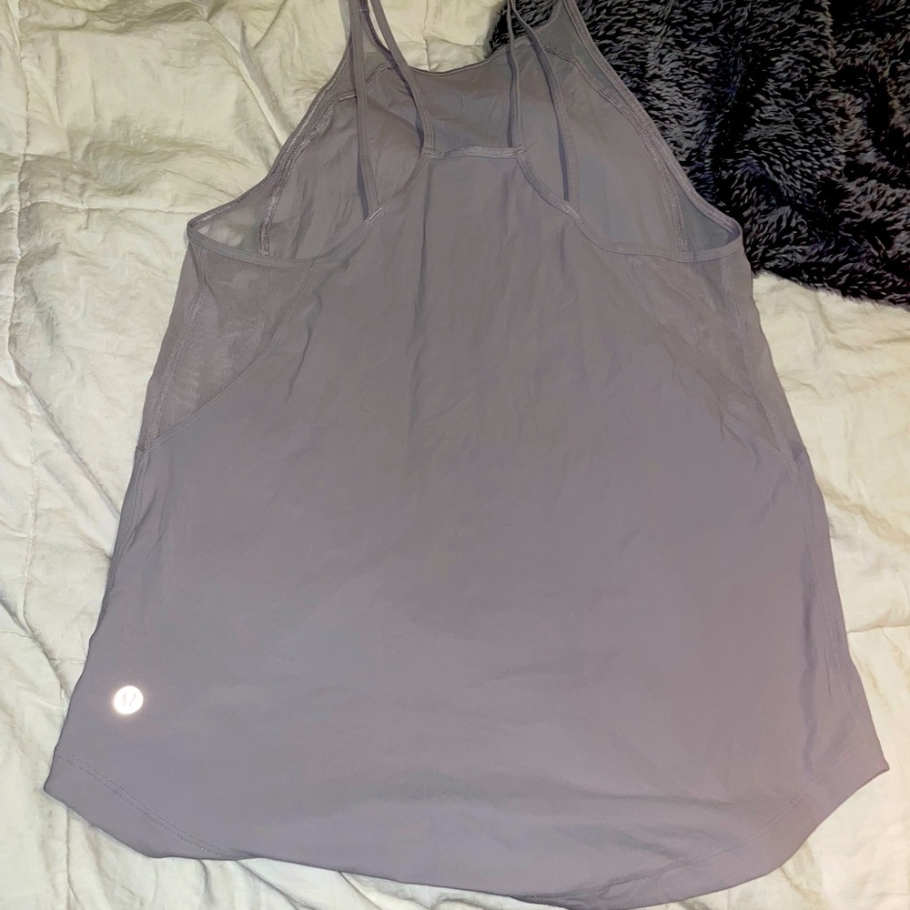 Lululemon workout tank!